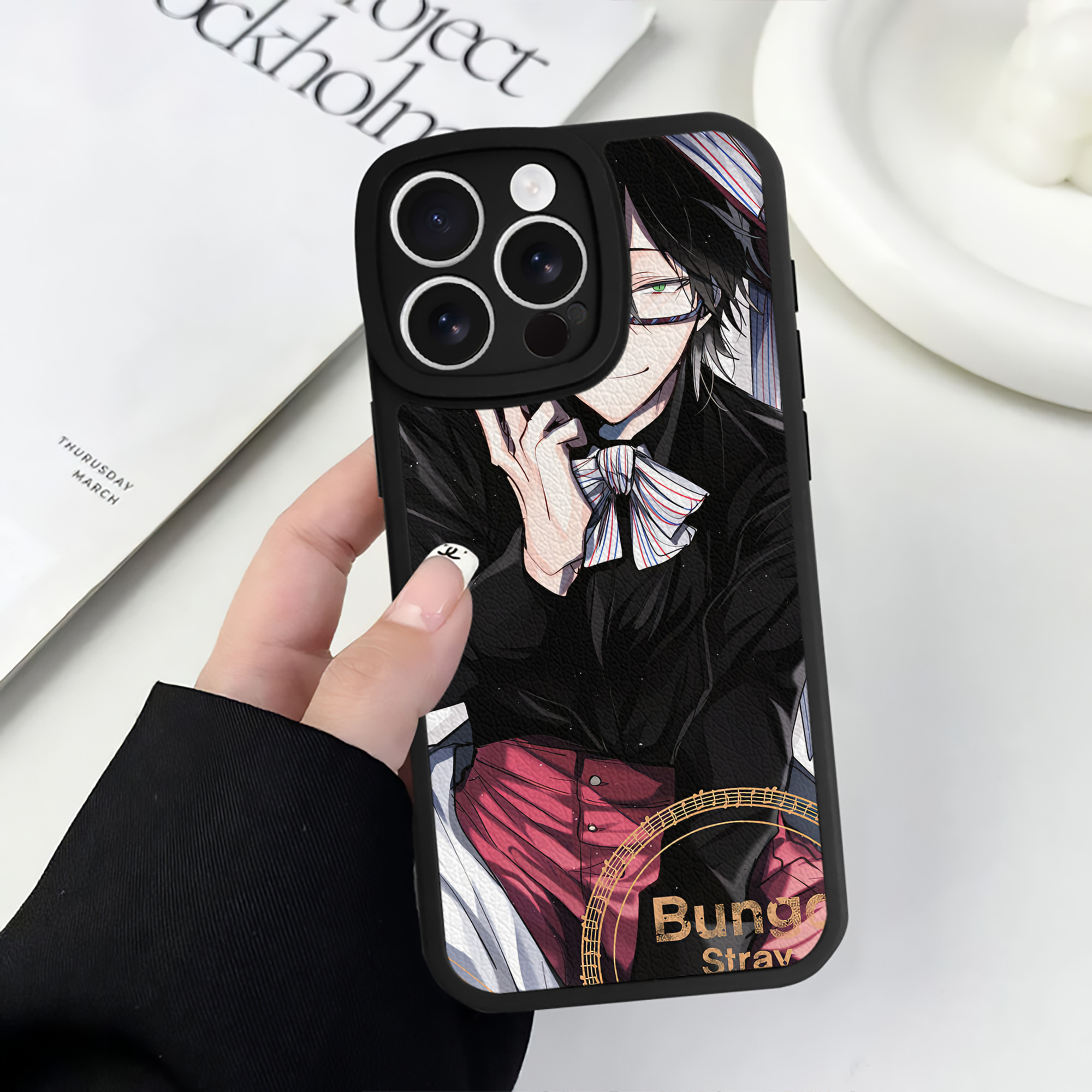 （画像用） 文豪ストレイドッグス Bungo Stray Dogs 【iPhone 16シリーズ対応】シリコンスマホケース（レザー調） 材質：シリコン